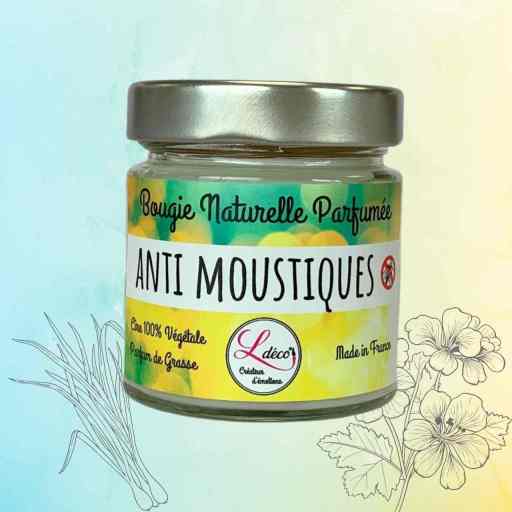 bougie naturelle anti moustiques dans un pot en verre de chez ldeco en cire vÃ©gÃ©tale a la citronnelle et au gÃ©ranium