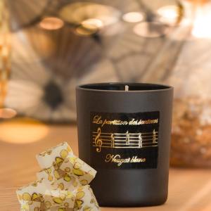 Bougie nougat noir