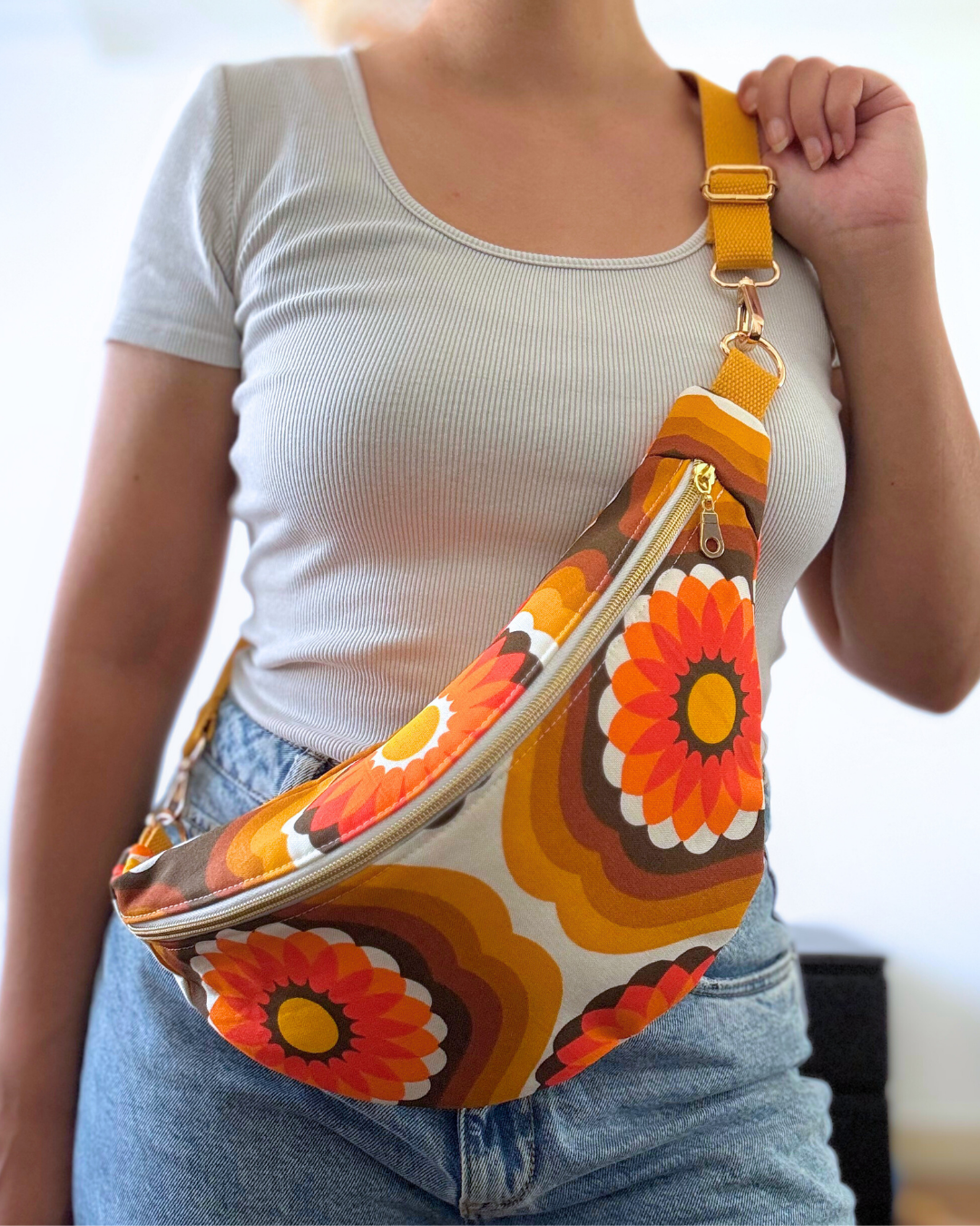 Sac banane vintage fleurs 70s