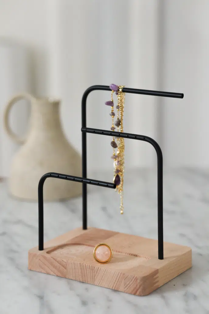 Manaaki. Présentoirs à Bijoux Made In Lyon