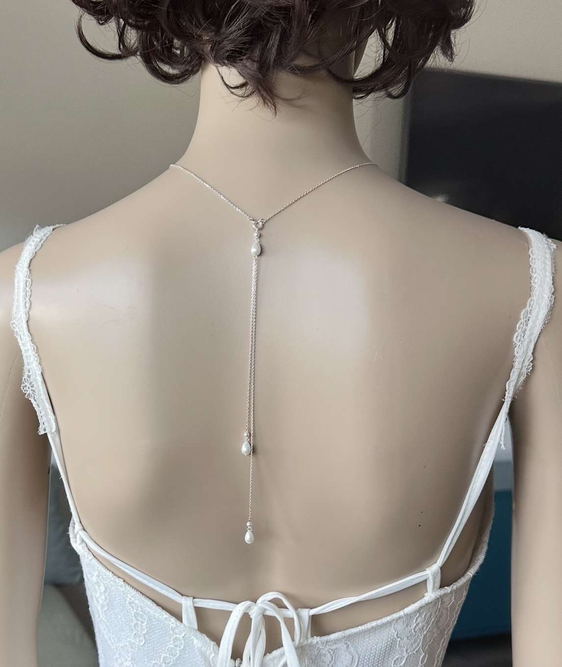 Bijou de dos en argent perles gouttes