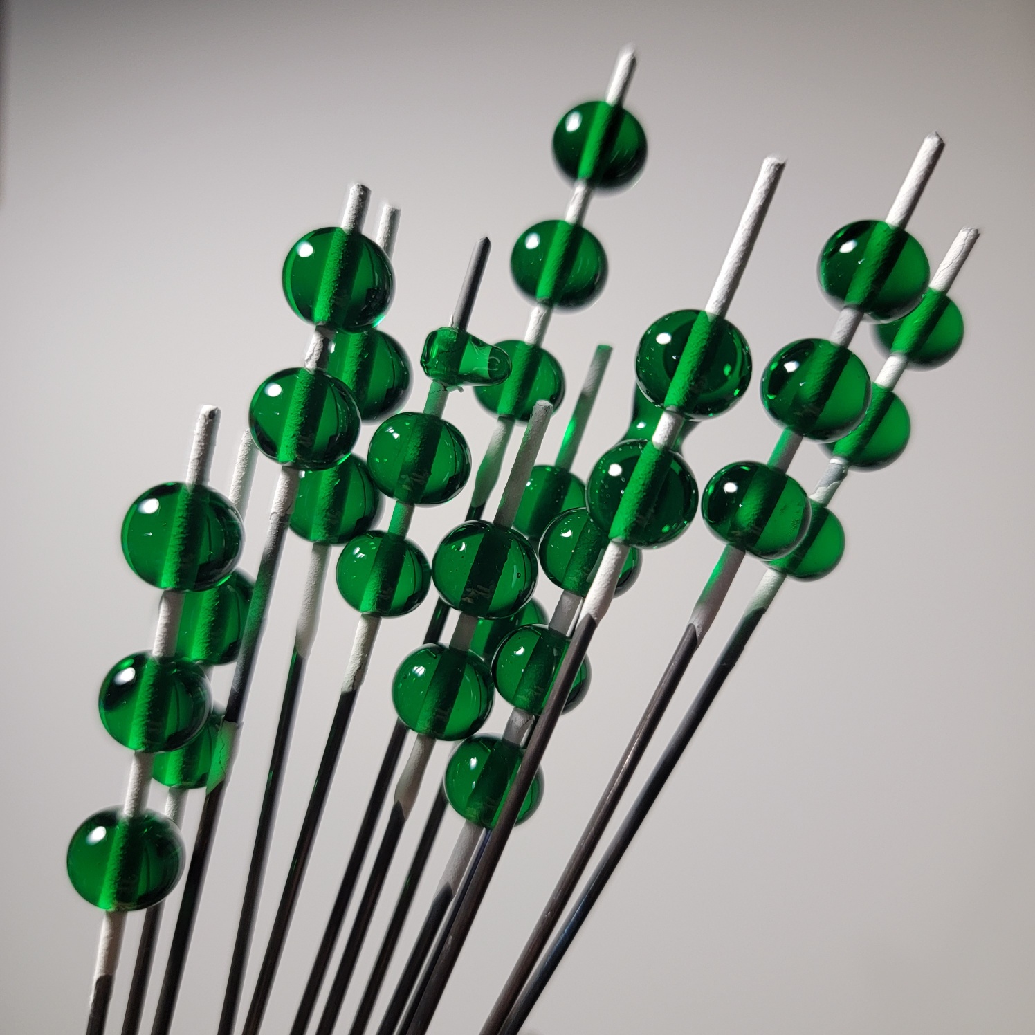 Perles de verre filées à la main. Vente à l'unité ou en petits lots.
